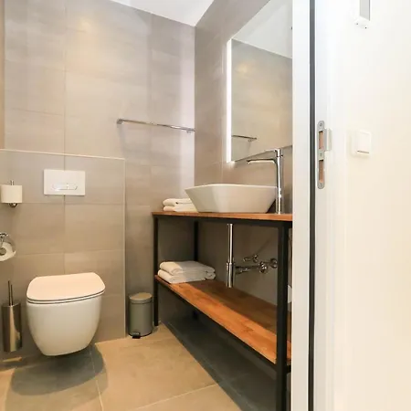 Fletcher Rotterdam-airport ホテル 3*