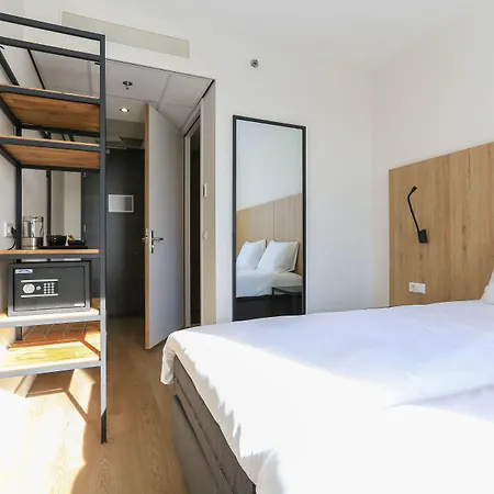 Fletcher Rotterdam-airport ホテル 3*
