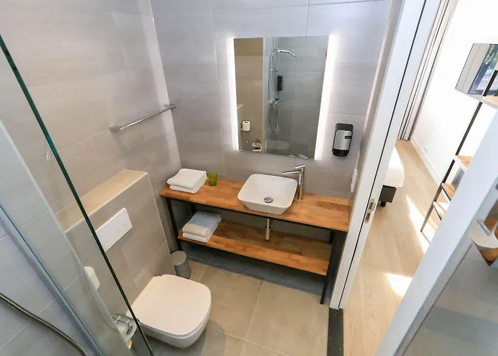 Hotel Fletcher Rotterdam-airport 3*