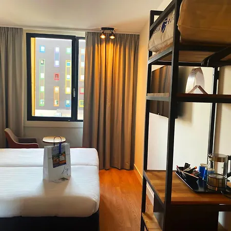 Hotel Fletcher Rotterdam-airport 3*